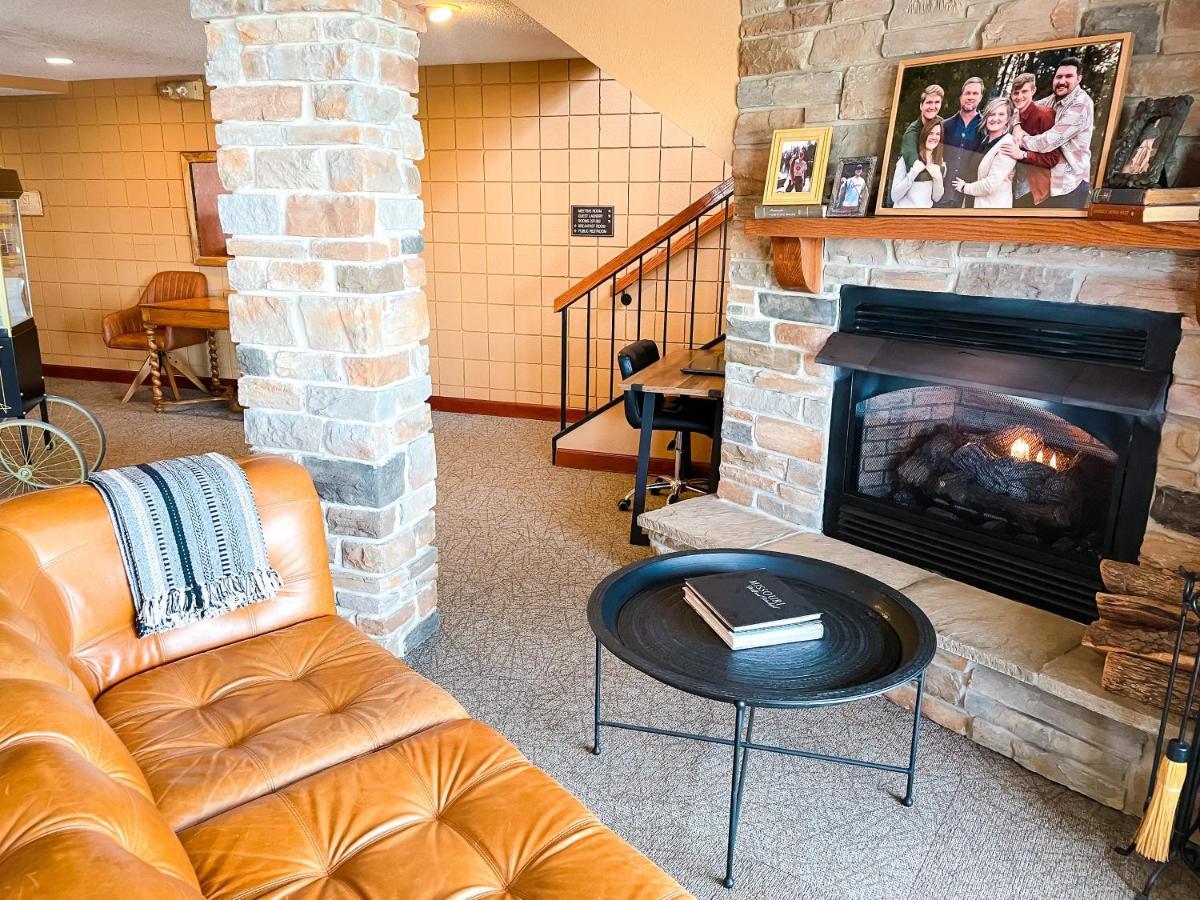 Pinemark Inn Suites Events Saint Clair Exteriér fotografie