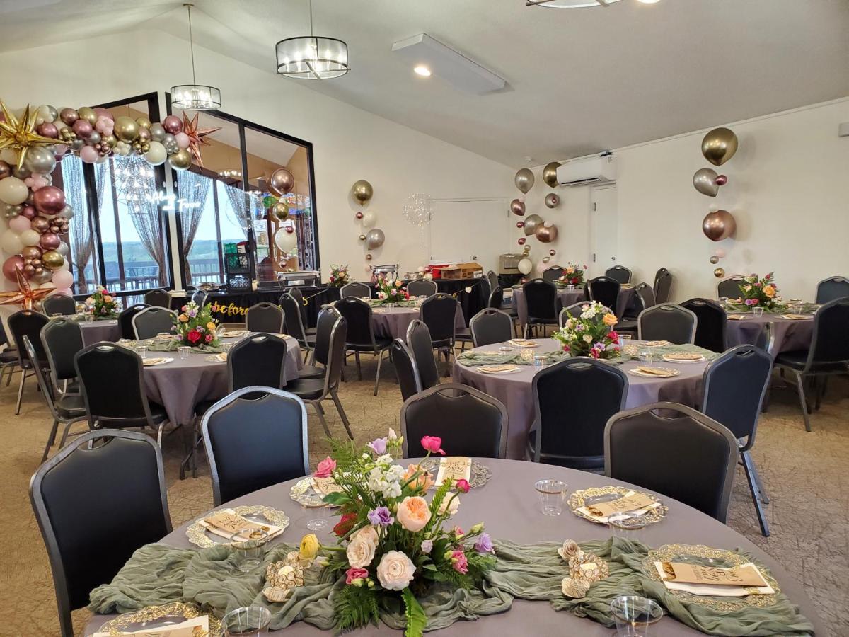 Pinemark Inn Suites Events Saint Clair Exteriér fotografie