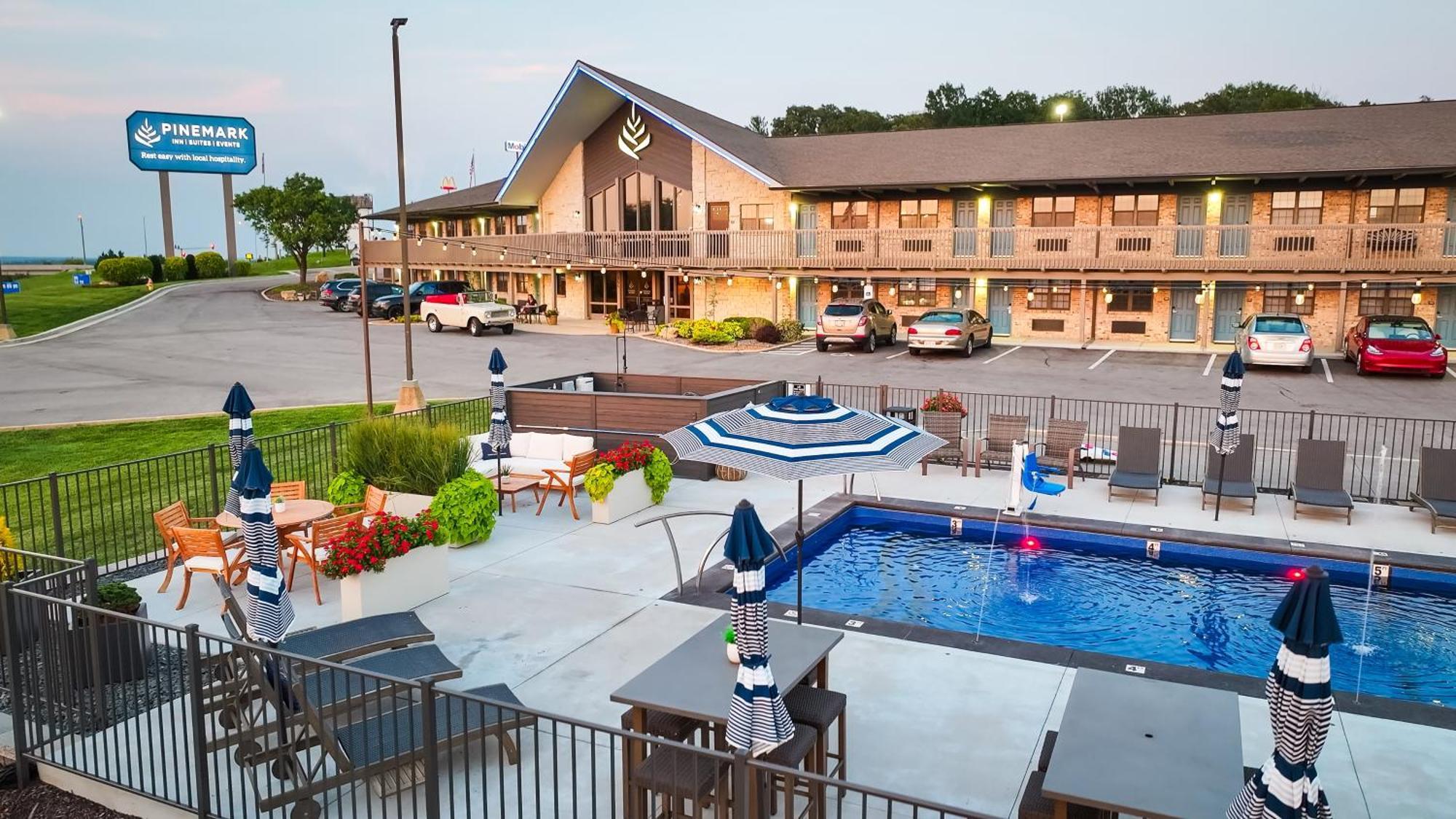 Pinemark Inn Suites Events Saint Clair Exteriér fotografie