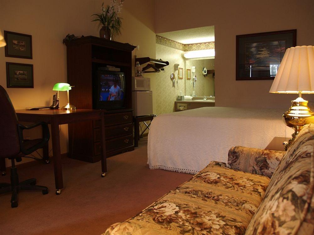Pinemark Inn Suites Events Saint Clair Exteriér fotografie