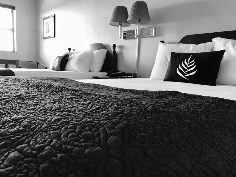 Pinemark Inn Suites Events Saint Clair Exteriér fotografie